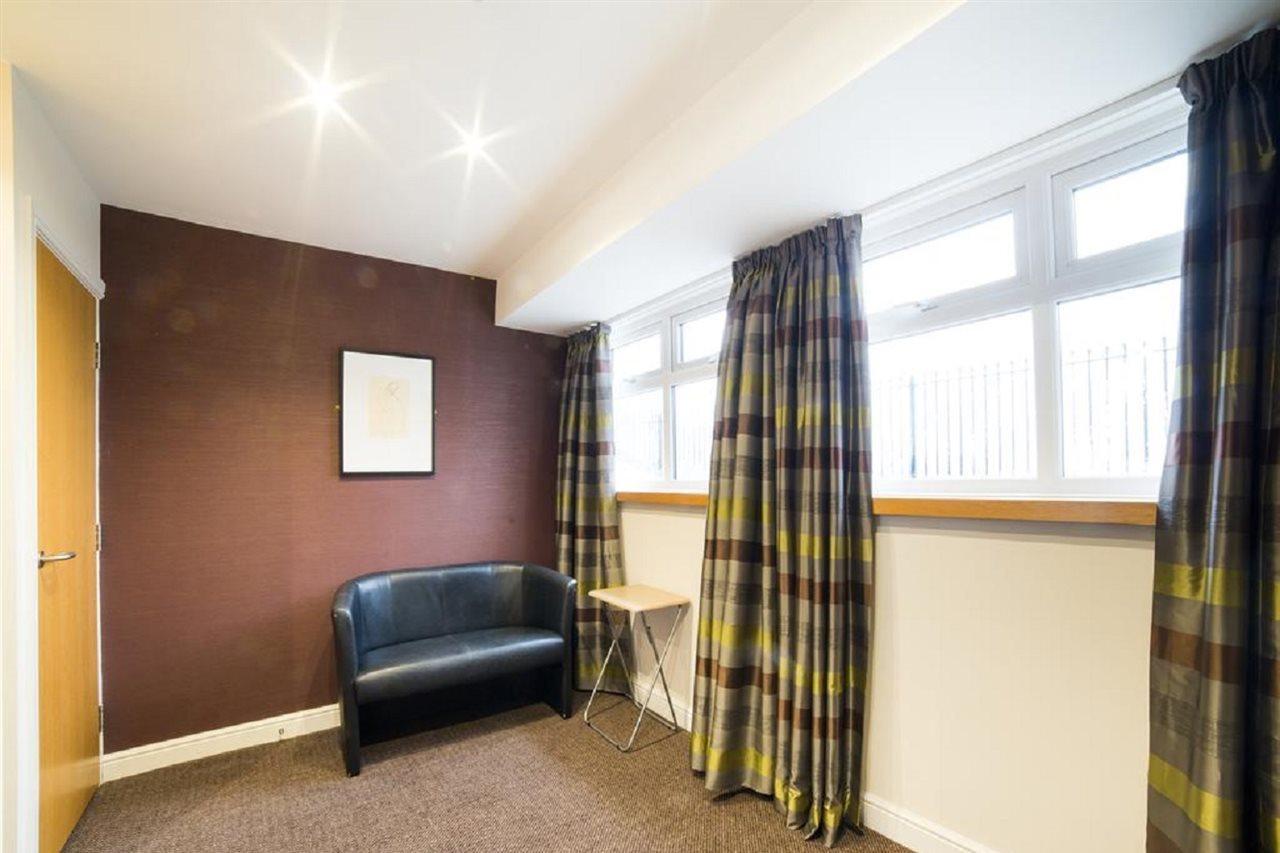 Oyo Imperial Hotel Barrow-in-Furness Dış mekan fotoğraf