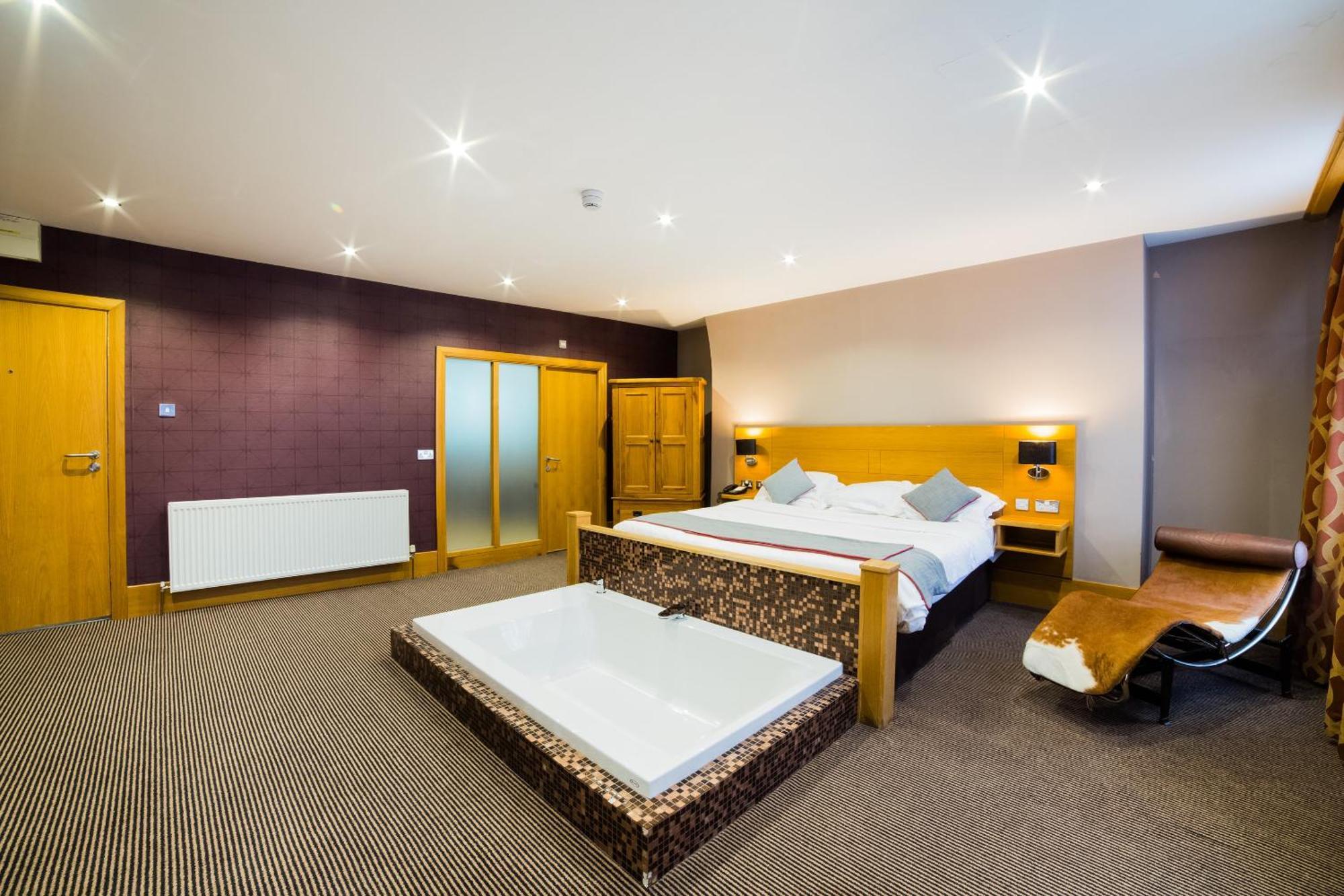 Oyo Imperial Hotel Barrow-in-Furness Dış mekan fotoğraf