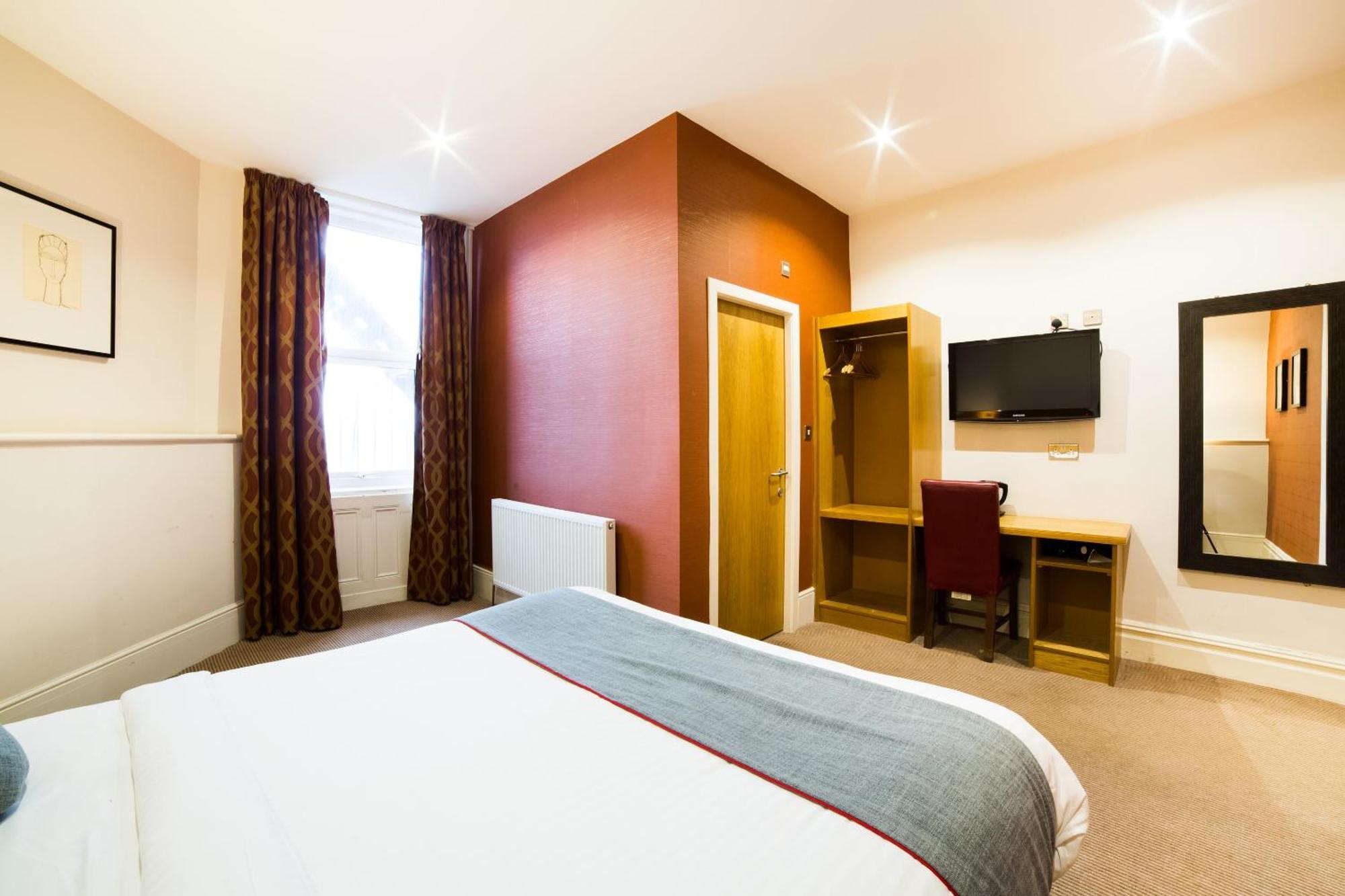 Oyo Imperial Hotel Barrow-in-Furness Dış mekan fotoğraf